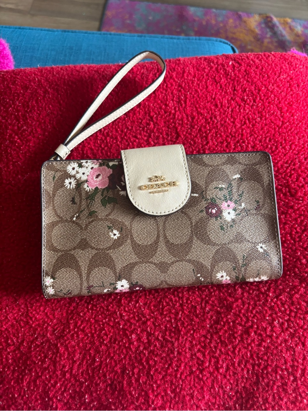 Coach Tech Phone Wallet in Signature Canvas with Evergreen Floral Print